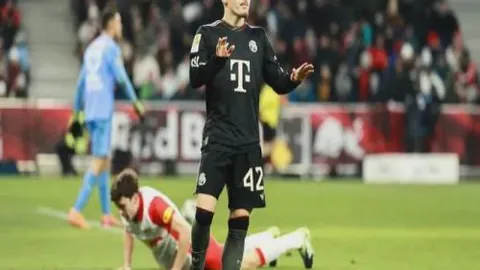 沙特联赛烽火燃，主场虫遇客场魔，谁将在这场生死较量中蟾宫折桂？