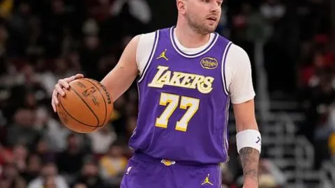 小因紮吉：上半場表现评价，下半場问题需详析